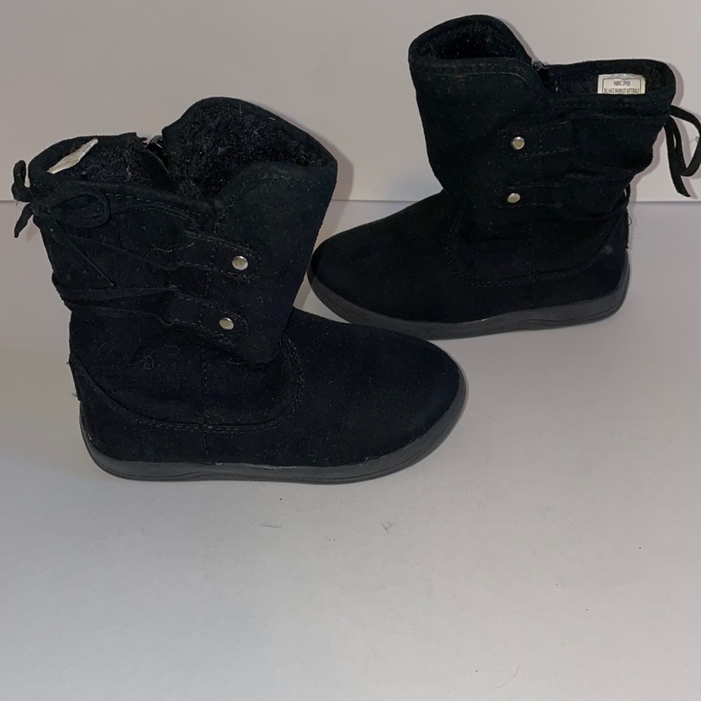 Girls boots